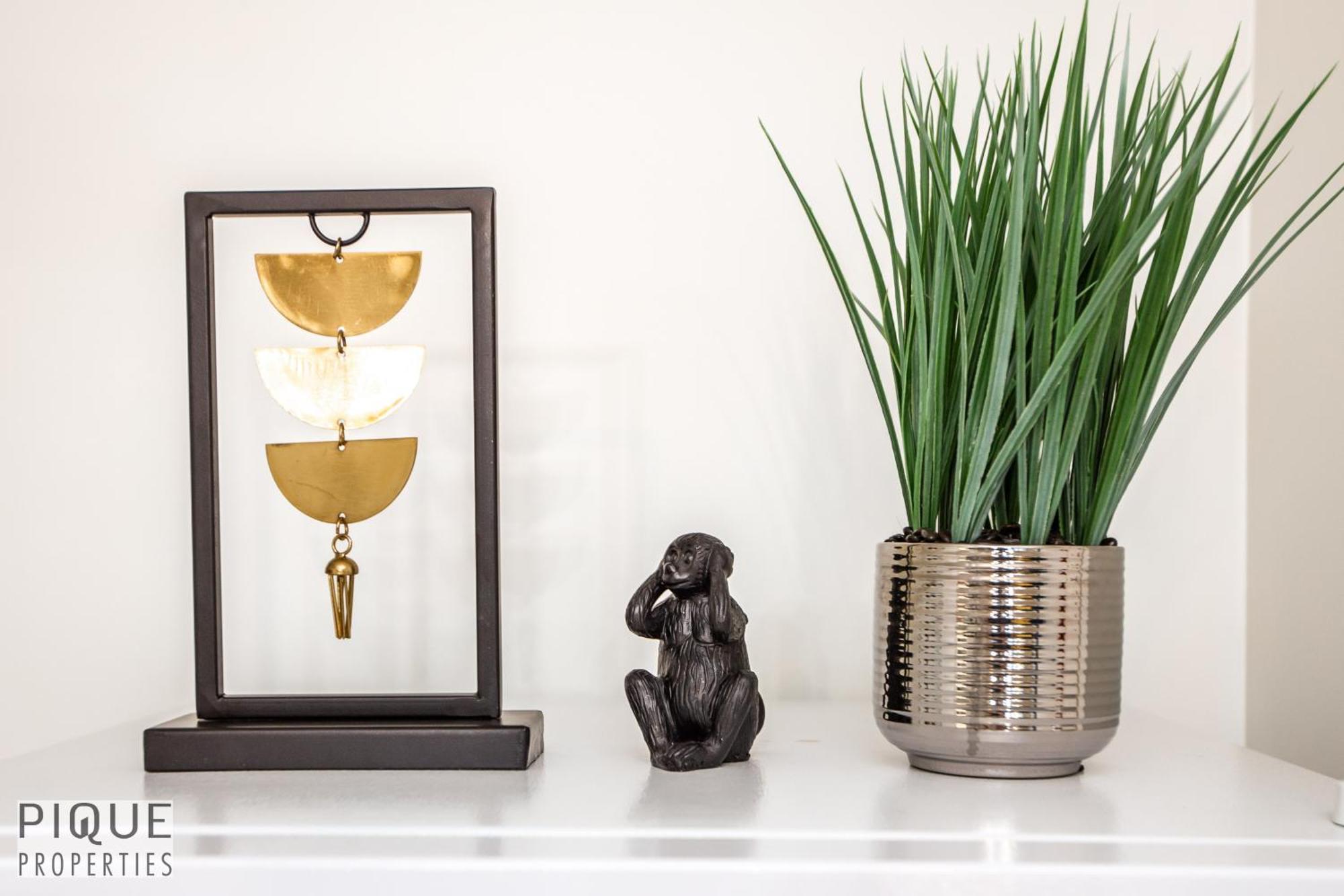 Executive Home - Long Stays Welcome - Garage Parking - Free Wifi & Netflix เอดมันตัน ห้อง รูปภาพ
