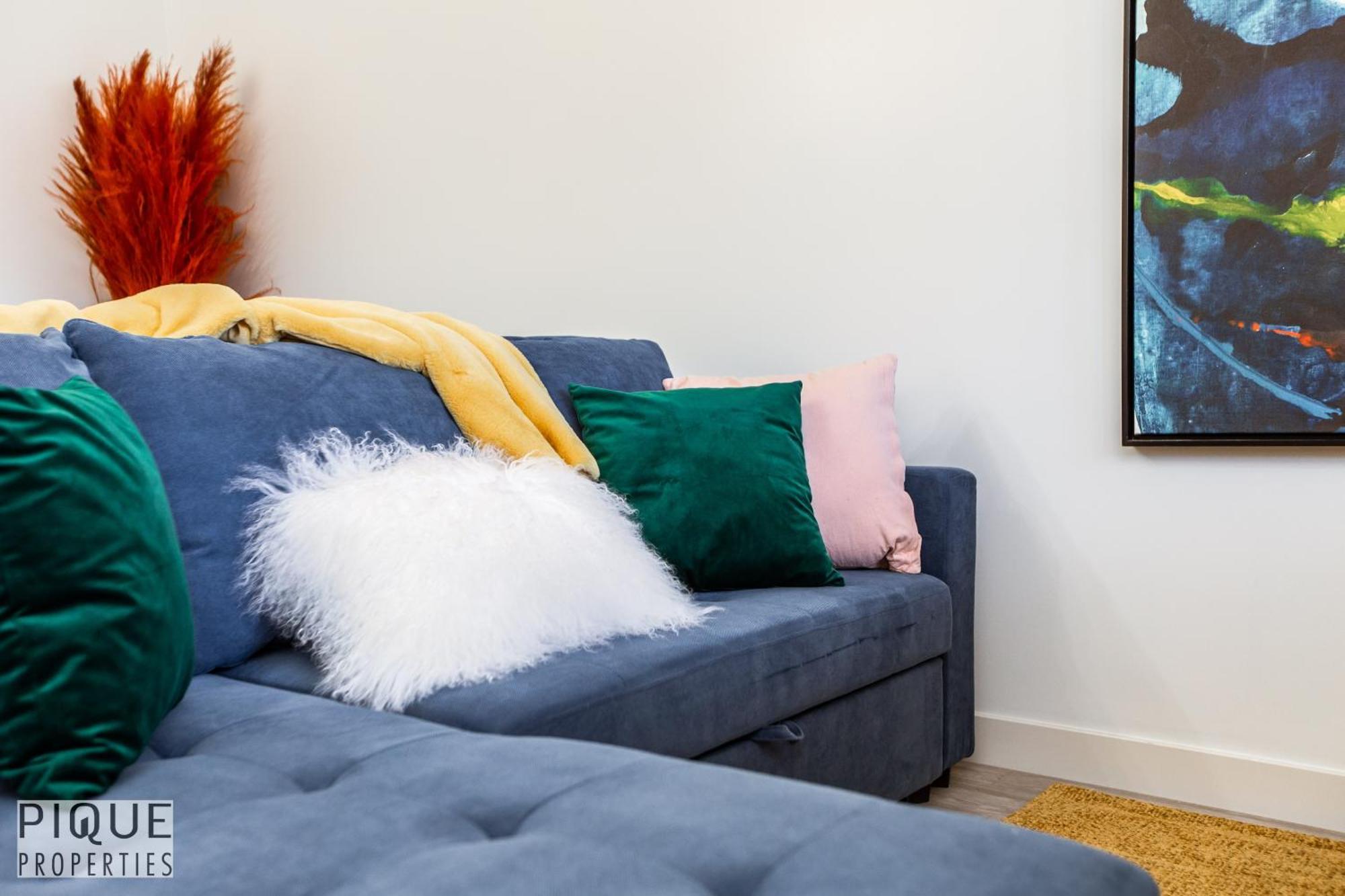 Executive Home - Long Stays Welcome - Garage Parking - Free Wifi & Netflix เอดมันตัน ห้อง รูปภาพ